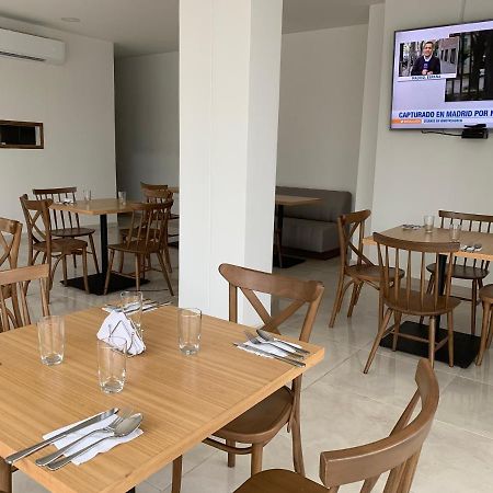 Hotel Metropolitano Plaza فاليدوبار المظهر الخارجي الصورة
