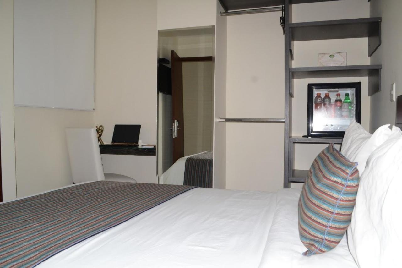 Hotel Metropolitano Plaza فاليدوبار المظهر الخارجي الصورة